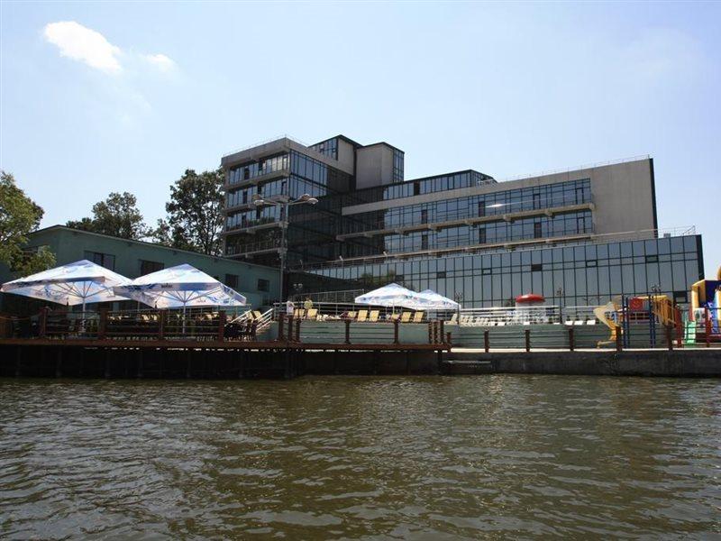 Tincabesti Hotel Zimbru Snagov מראה חיצוני תמונה