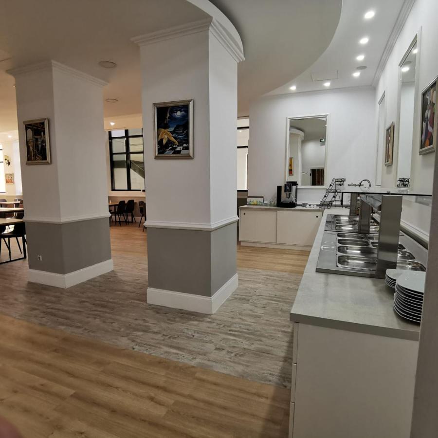 Tincabesti Hotel Zimbru Snagov מראה חיצוני תמונה