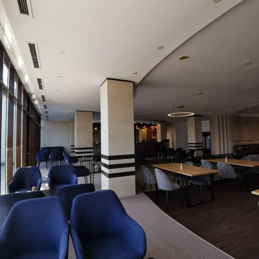 Tincabesti Hotel Zimbru Snagov מראה חיצוני תמונה